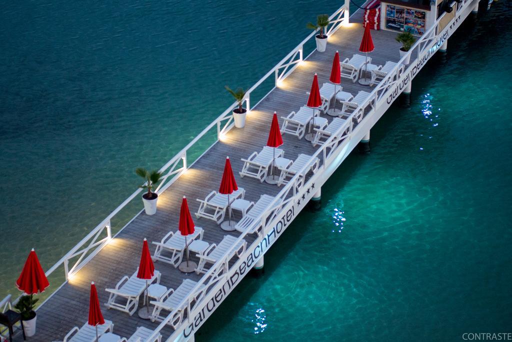 Garden Beach Hotel ฌวง-เลส์-แป็งส์ ภายนอก รูปภาพ